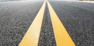 El pavimento podría abombarse a medida que llega el calor El pavimento podría abombarse a medida que llega el calor