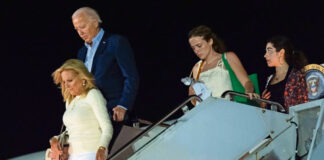 Demócratas, entre el cierre de filas y la evaluación del futuro Demócratas, entre el cierre de filas y la evaluación del futuro