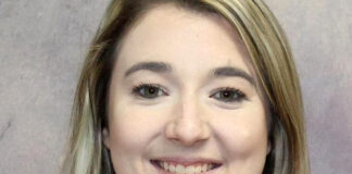 Entrenadora de porristas muere por una bala perdida en San Antonio, Texas Entrenadora de porristas muere por una bala perdida en San Antonio, Texas