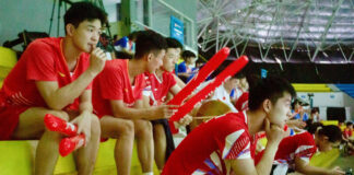 Jugador de bádminton colapsó durante un partido y falleció por paro cardíaco Jugador de bádminton colapsó durante un partido y falleció por paro cardíaco