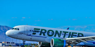 Cancelan vuelo de Frontier Airlines tras arrestar al piloto antes de despegar Cancelan vuelo de Frontier Airlines tras arrestar al piloto antes de despegar