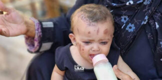 Bebé sobrevive a bombardeo israelí que mató a sus 10 familiares en Gaza Bebé sobrevive a bombardeo israelí que mató a sus 10 familiares en Gaza