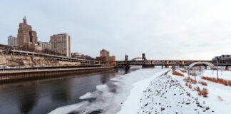 El Farmers’ Almanac predice “grandes cantidades de nieve, lluvia, aguanieve y hielo” El Farmers' Almanac predice "grandes cantidades de nieve, lluvia, aguanieve y hielo"