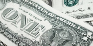 El dólar abre la semana en 18.88 pesos al mayoreo en mercados internacionales El precio del dólar abre la semana en 18.88 pesos al mayoreo en México