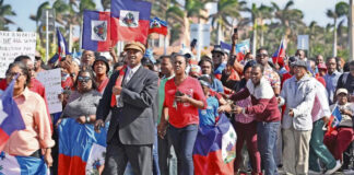 Republicanos acusan a haitianos de robar y comerse a mascotas Republicanos acusan a haitianos de robar y comerse a mascotas