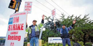 Boeing y trabajadores alcanzan acuerdo para terminar huelga Boeing y trabajadores alcanzan acuerdo para terminar huelga