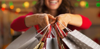 Estiman casi un billón de dólares en ventas en compras navideñas en EEUU Estiman casi un billón de dólares en ventas en compras navideñas en EEUU