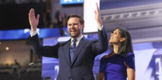 JD Vance visita la 3ª Comisaría de Policía de Minneapolis JD Vance visita la 3ª Comisaría de Policía de Minneapolis