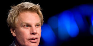 Michael Jeffries, exdirector de Abercrombie, acusado de tráfico sexual Michael Jeffries, exdirector de Abercrombie, acusado de tráfico sexual