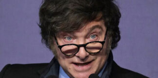 “La universidad pública solo le sirve a los hijos de los ricos”: Javier Milei "La universidad pública solo le sirve a los hijos de los ricos": Javier Milei