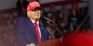 Trump lleva su mensaje contra migrantes a Aurora, Colorado Trump lleva su mensaje contra migrantes a Aurora, Colorado