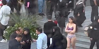 Detienen en Irán a una estudiante que se desnudó en protesta por acoso Detienen en Irán a una estudiante que se desnudó en protesta por acoso