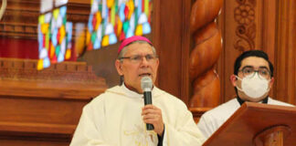 Gobierno nicaragüense expulsa al obispo católico Carlos Herrera Gobierno nicaragüense expulsa al obispo católico Carlos Herrera