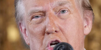 Trump demanda a encuestadora que dijo que perdería por publicar encuesta errónea Trump demanda a encuestadora que dijo que perdería por "interferencia electoral"