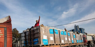 Llegan a Gaza más de 300 camiones de ayuda humanitaria desde Egipto Llegan a Gaza más de 300 camiones de ayuda humanitaria desde Egipto