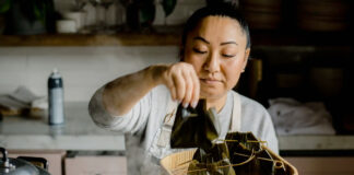 11 chefs y restaurantes de MN son semifinalistas del Premio James Beard 2025 11 chefs y restaurantes de MN son semifinalistas del Premio James Beard 2025. Fotografía de Monique Sourinho