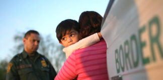 Trump firma orden ejecutiva para negar la ciudadanía a hijos de inmigrantes irregulares Trump firma orden ejecutiva para negar la ciudadanía a hijos de inmigrantes irregulares