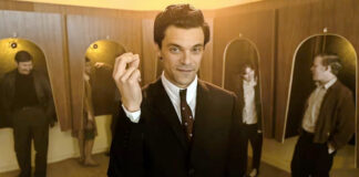 Jacob Fortune-Lloyd es Brian Epstein, descubridor de “The Beatles”, en “Midas Man” Jacob Fortune-Lloyd es Brian Epstein, descubridor de "The Beatles", en "Midas Man"