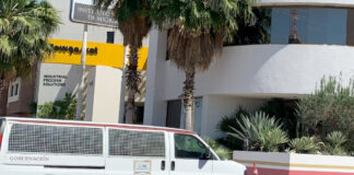 Trasladan a migrantes a las oficinas de migración en Hermosillo; ya van 600 deportados Trasladan a migrantes a las oficinas de migración en Hermosillo; ya van 600 deportados