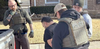 Redadas contra migrantes “es la aplicación de la ley”: Kristi Noem Redadas contra migrantes "es la aplicación de la ley": Kristi Noem