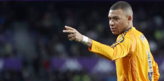 El francés Kylian Mbappé marca su primer triplete con el Real Madrid El francés Kylian Mbappé marca su primer triplete con el Real Madrid