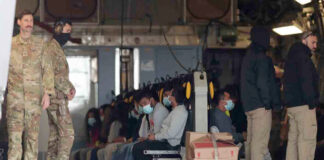 EEUU planea hacer centros de detención de inmigrantes en 10 bases militares EEUU planea hacer centros de detención de inmigrantes en 10 bases militares