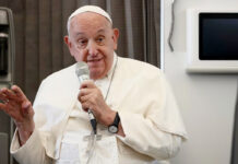 El Papa Francisco no está fuera de peligro; seguirá hospitalizado El Papa Francisco no está fuera de peligro; seguirá hospitalizado