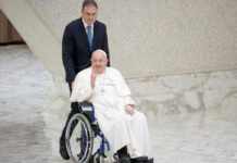 Papa Francisco en estado crítico; presenta una insuficiencia renal leve Papa Francisco en estado crítico; presenta una insuficiencia renal leve