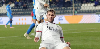 Santiago Giménez anota su primer gol con el Milan; en su debut en la Serie A Santiago Giménez anota su primer gol con el Milan; en su debut en la Serie A