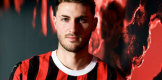 Santi Giménez es presentado oficialmente como refuerzo del Milan Santi Giménez es presentado oficialmente como refuerzo del Milan