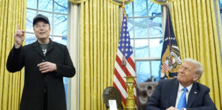 Despiden a cientos de empleados de programas nucleares y los vuelven a contratar Trump despide a empleados del programa de armas nucleares y los vuelve a contratar