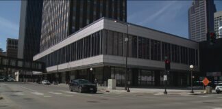 Inquilinos reciben orden de desalojo del Alliance Bank Center en el centro de St. Paul Inquilinos reciben orden de desalojo del Alliance Bank Center en el centro de St. Paul