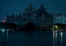 Se apagan monumentos y edificios del mundo durante la Hora del Planeta 2025 Se apagan monumentos y edificios del mundo durante la Hora del Planeta 2025