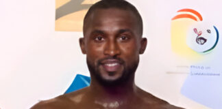 Gabriel Oluwasegun, boxeador nigeriano muere en plena pelea Gabriel Oluwasegun, boxeador nigeriano muere en plena pelea