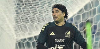 Guillermo Ochoa adelanta la fecha de su retiro: “Me queda hasta el 2026” Guillermo Ochoa adelanta la fecha de su retiro: "Me queda hasta el 2026"