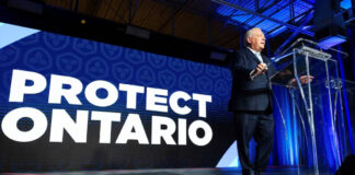 “No son ustedes, es su presidente”, dice jefe de gobierno de Ontario a EEUU “No son ustedes, es su presidente”, dice jefe de gobierno de Ontario a EEUU