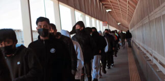 Remesas bajan de los 5 mil mdd mensuales en medio de deportaciones masivas Remesas bajan de los 5 mil mdd mensuales en medio de deportaciones masivas