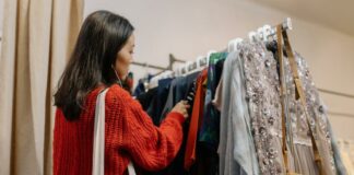 Estas tiendas podrían beneficiarse si los aranceles de EE.UU. aumentan los costos de la ropa nueva Estas tiendas podrían beneficiarse si los aranceles de EE.UU. aumentan los costos de la ropa nueva