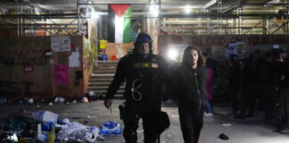 Detienen a otro estudiante de Columbia implicado en protestas propalestinas Detienen a otro estudiante de Columbia implicado en protestas propalestinas