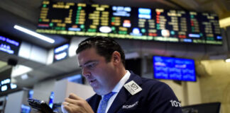 Wall Street registra una nueva caída; índices retroceden hasta casi 4% Wall Street registra una nueva caída; índices retroceden hasta casi 4%