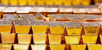 Oro alcanza precio récord; dólar cae ante temores por aranceles de EEUU Oro alcanza precio récord; dólar cae ante temores por aranceles de EEUU