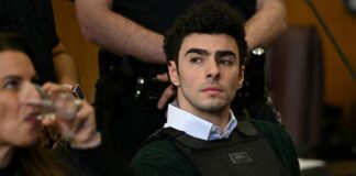 Luigi Mangione se declara inocente ante cargo federal de asesinato Luigi Mangione se declara inocente ante cargo federal de asesinato