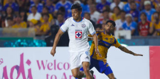 Tigres y Cruz Azul empatan 1-1 dejan todo para la vuelta de la Concachampions Tigres y Cruz Azul empatan 1-1 dejan todo para la vuelta de la Concachampions