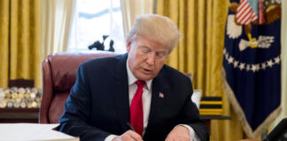 Casa Blanca ignora orden de juez y veta acceso de AP al Despacho Oval Casa Blanca ignora orden de juez y veta acceso de AP al Despacho Oval