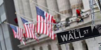 Wall Street abre a la alza luego que Trump dijera que no despediría al jefe de la Fed Wall Street abre a la alza luego que Trump dijera que no despediría al jefe de la Fed