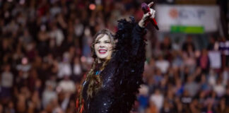 Yuridia emociona a 40 mil personas en la Plaza de Toros México Yuridia emociona a 40 mil personas en la Plaza de Toros México