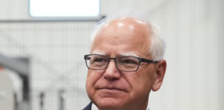 Walz compara a ICE con la Gestapo; gobierno de Trump tilda sus comentarios de “peligrosos” Gobernador Walz compara a ICE con la Gestapo; gobierno de Trump tilda sus comentarios de "peligrosos"