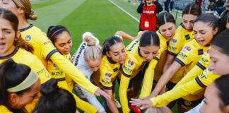 América vence a Chivas en el Clásico Nacional; lluvia de goles en Los Ángeles América vence a Chivas en el Clásico Nacional; lluvia de goles en Los Ángeles