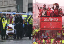 Atropellamiento masivo en las celebraciones del Liverpool por título de Premier League Atropellamiento masivo en las celebraciones del Liverpool por título de Premier League