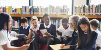 Personal escolar de Woodbury es acusado de usar insulto racial con estudiantes Personal escolar acusado de usar insulto racial con estudiantes